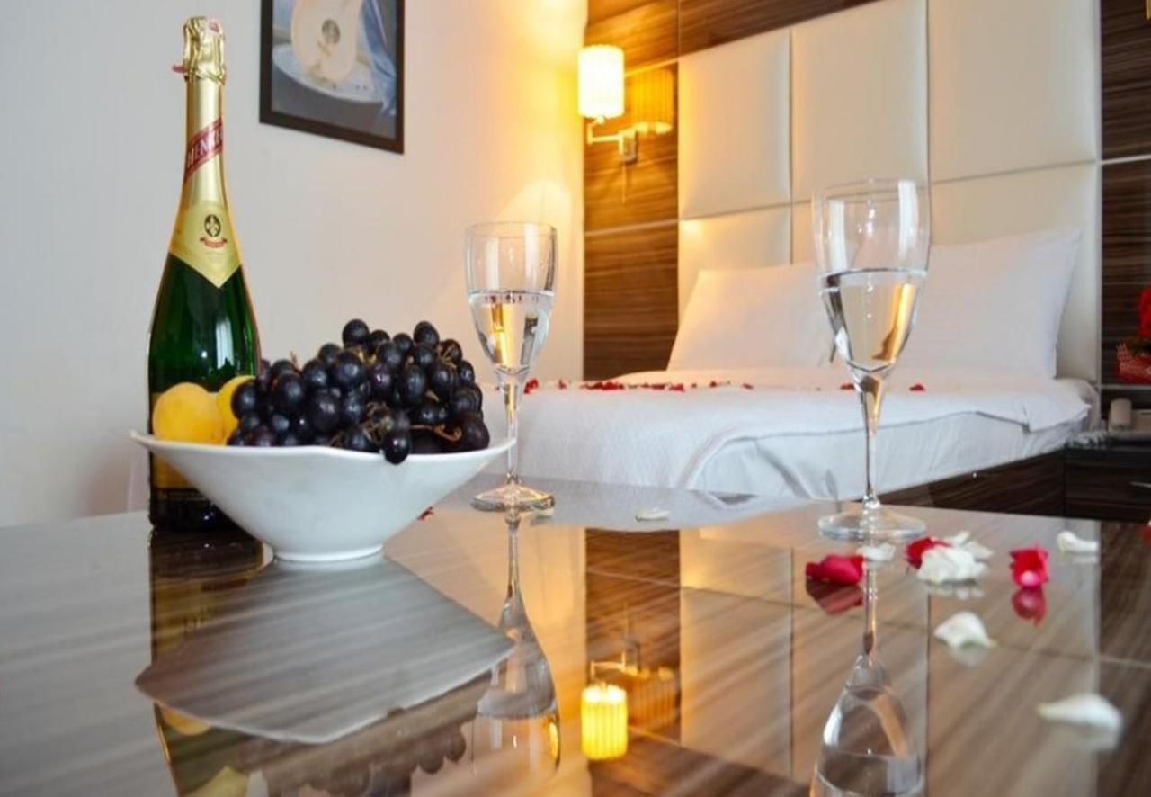 Red House Vip Apartmant Suites Estambul Exterior foto